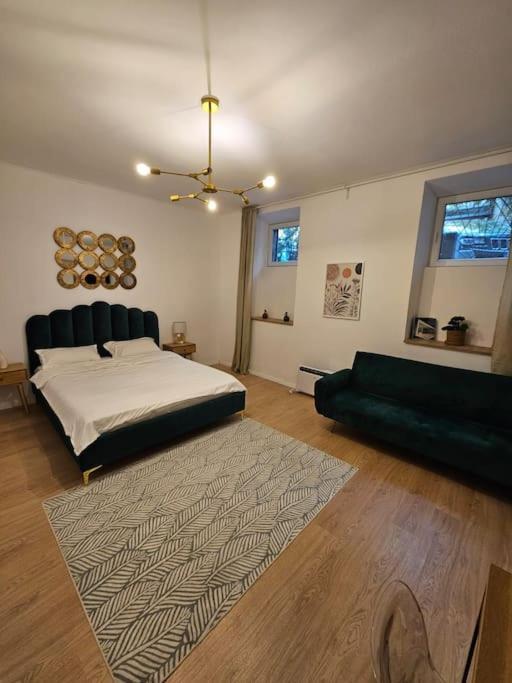 Heart Of City Center 4Br 2Bath 10 Pers Bucharest Luaran gambar
