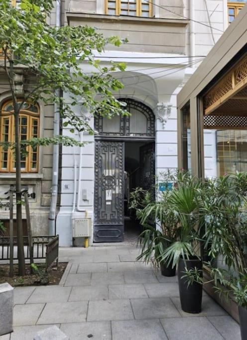 Heart Of City Center 4Br 2Bath 10 Pers Bucharest Luaran gambar