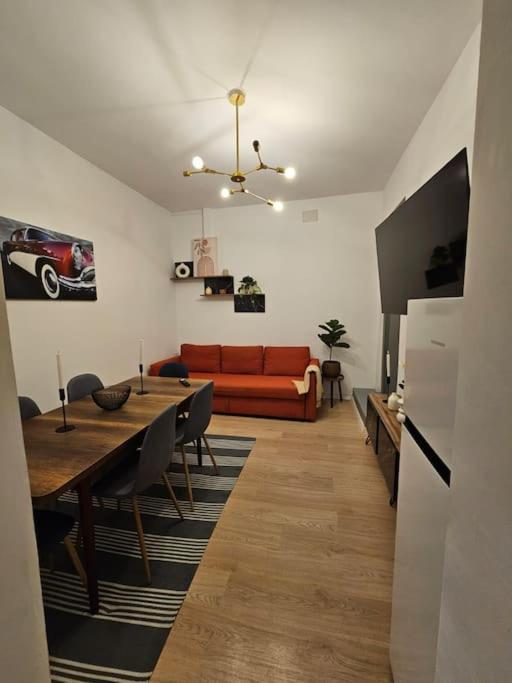 Heart Of City Center 4Br 2Bath 10 Pers Bucharest Luaran gambar